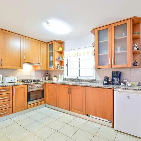 Portuguesa By Mtphomes Albufeira